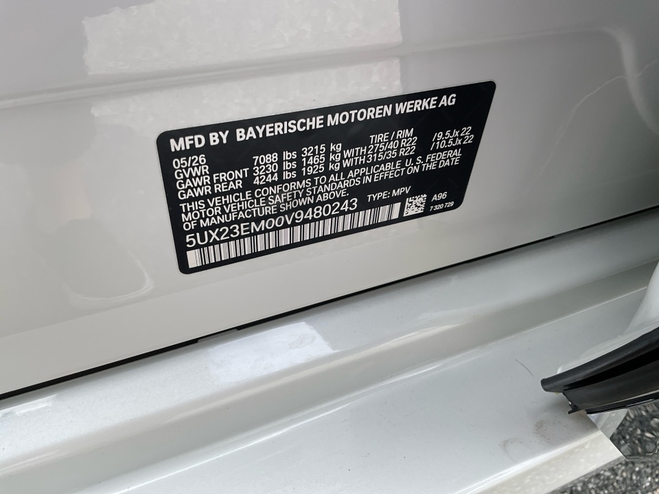 5UX23EM00V9480243 2027 BMW X7 xDrive40i