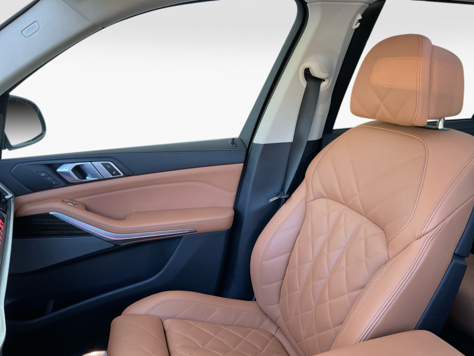 Used 2024 BMW X7 SUV