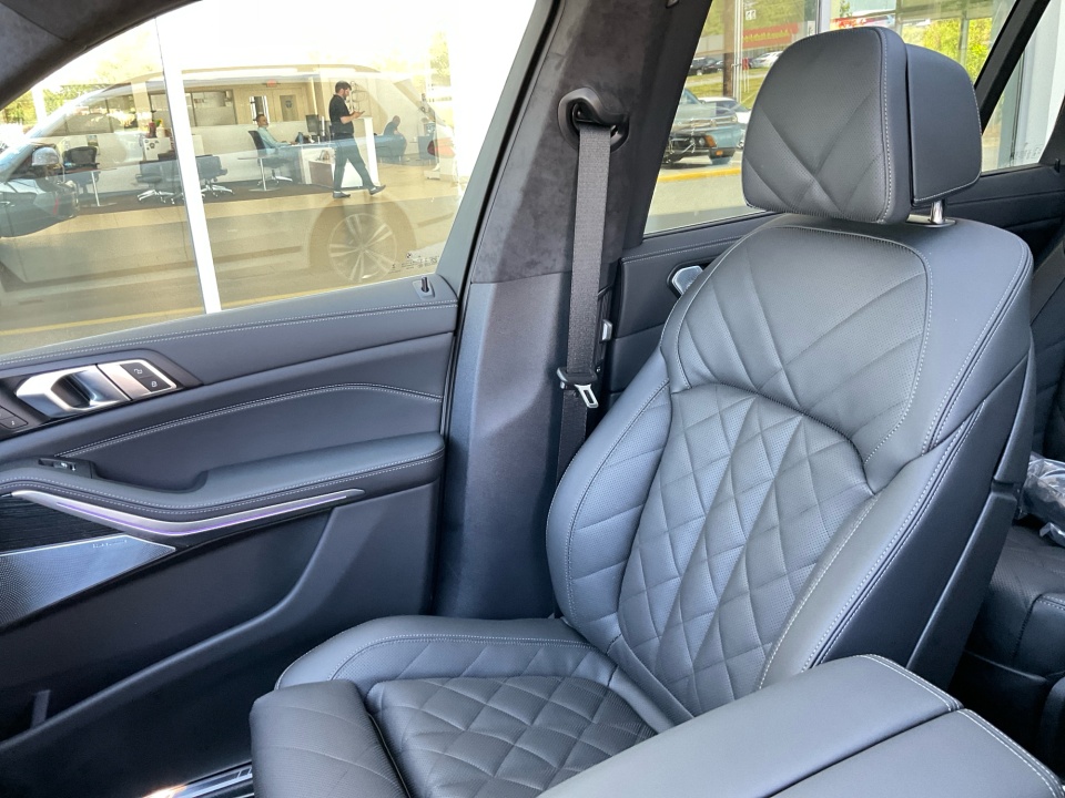 5UX23EM07T9206342 2026 BMW X7 xDrive40i