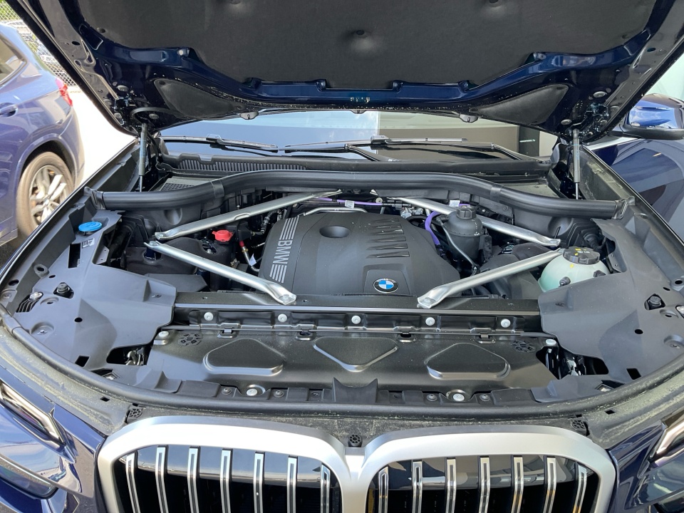 5UX23EM07T9206616 2026 BMW X7 xDrive40i
