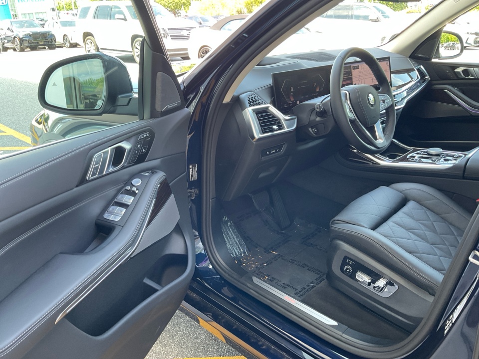 5UX23EM07T9206616 2026 BMW X7 xDrive40i