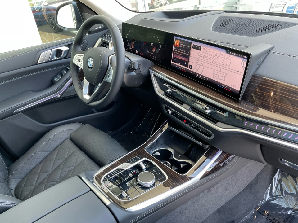 5UX23EM07T9206616 2026 BMW X7 xDrive40i
