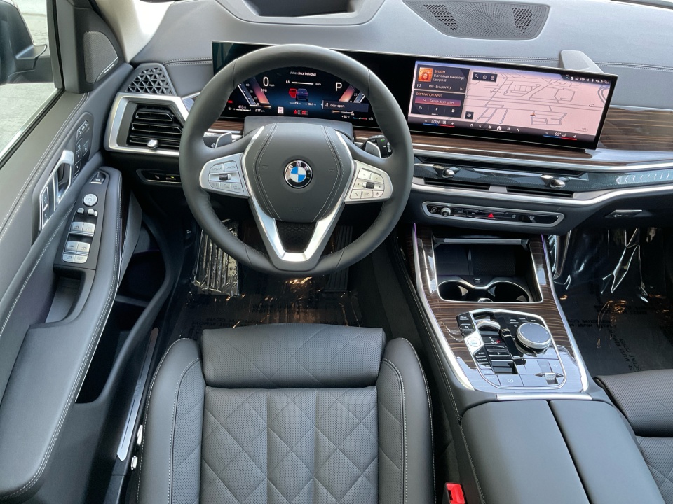 5UX23EM07T9206616 2026 BMW X7 xDrive40i