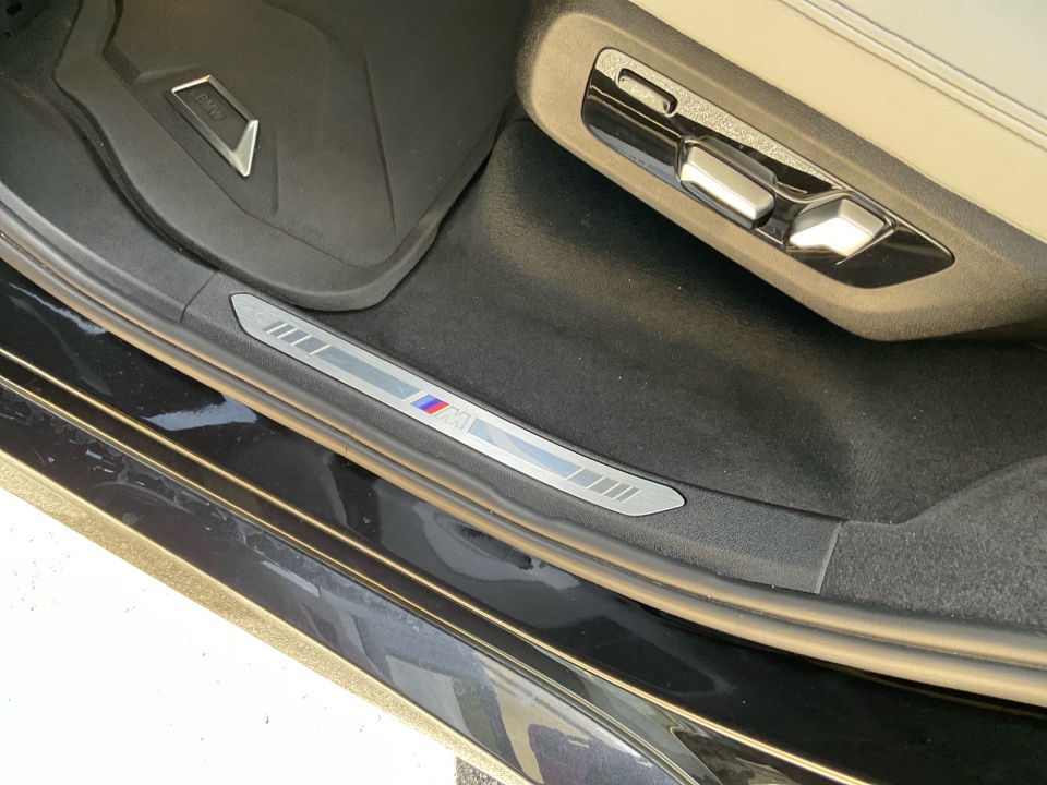 5UX23EM08P9S04086 2023 BMW X7 xDrive40i