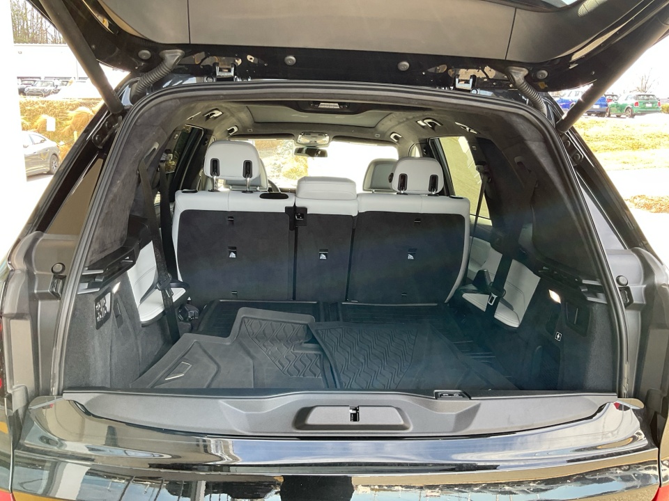 5UX23EM08P9S04086 2023 BMW X7 xDrive40i