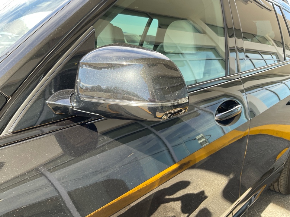 5UX23EM08P9S04086 2023 BMW X7 xDrive40i