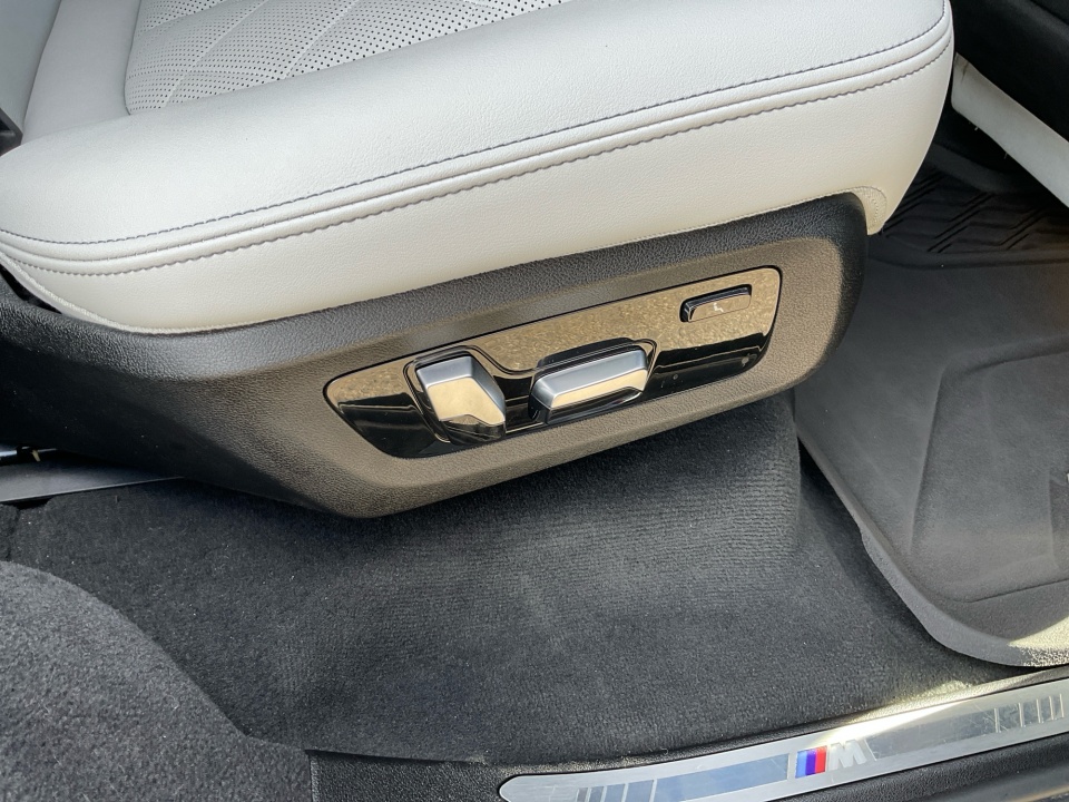 5UX23EM08P9S04086 2023 BMW X7 xDrive40i