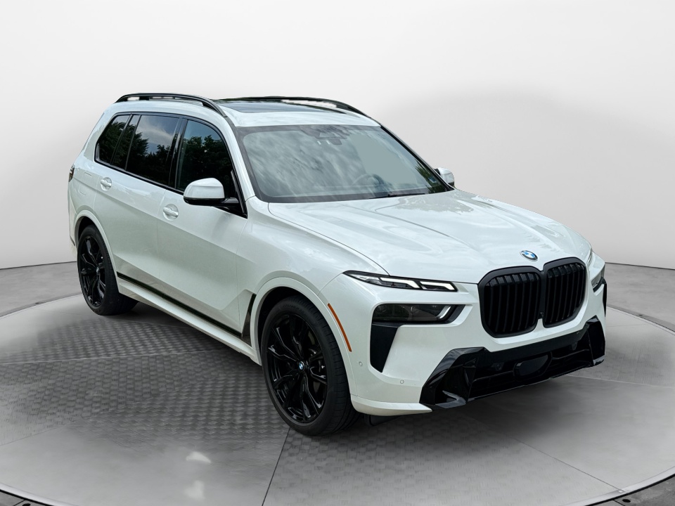 White 2025 BMW X7 xDrive40i AWD SUV / Crossover All-Wheel Drive Automatic