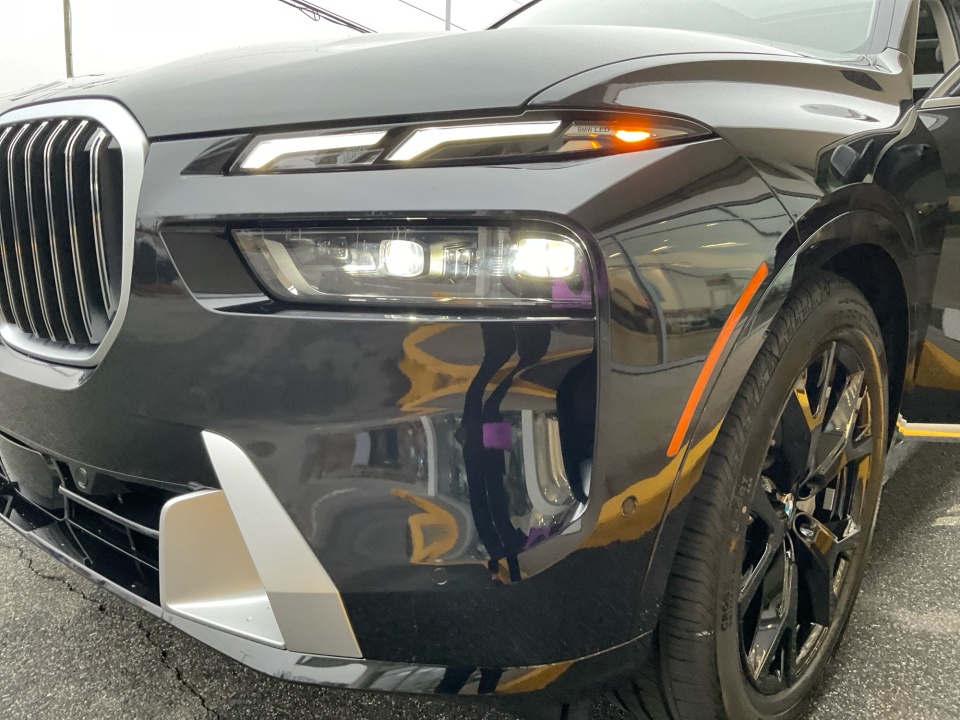 5UX23EM09T9325879 2026 BMW X7 xDrive40i