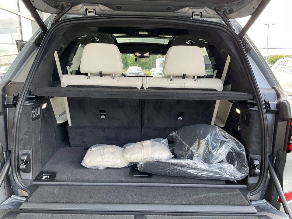 5UX23EM0XV9473669 2027 BMW X7 xDrive40i