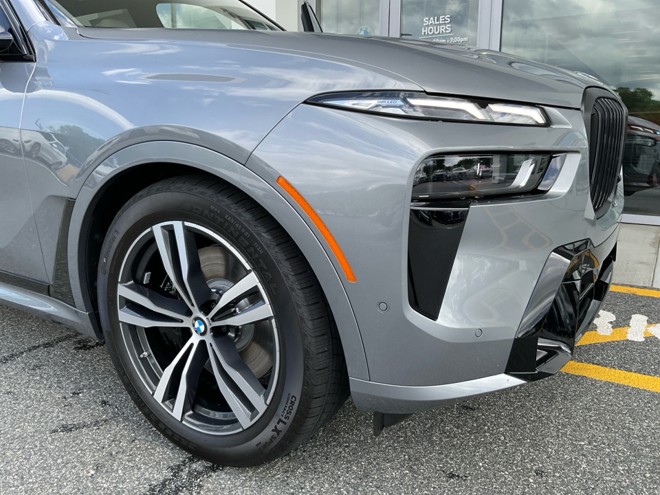 5UX23EM0XV9473669 2027 BMW X7 xDrive40i