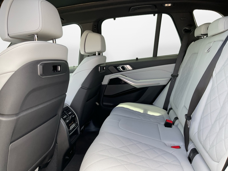 5UX23EU00T9509852 2026 BMW X5 xDrive40i