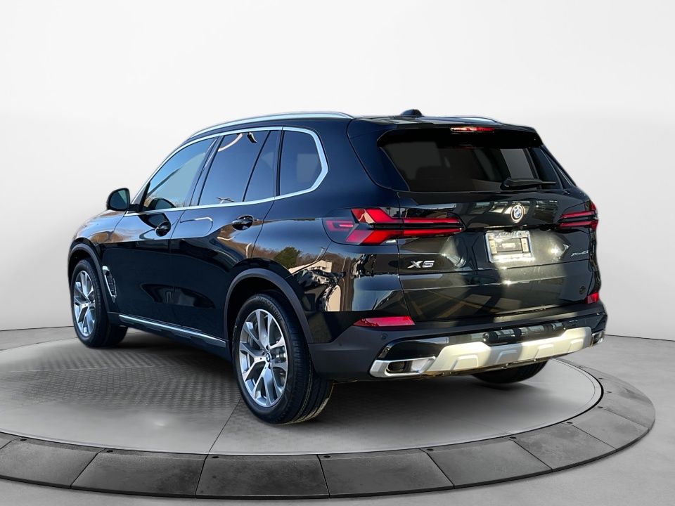 5UX23EU01T9317484 2026 BMW X5 xDrive40i