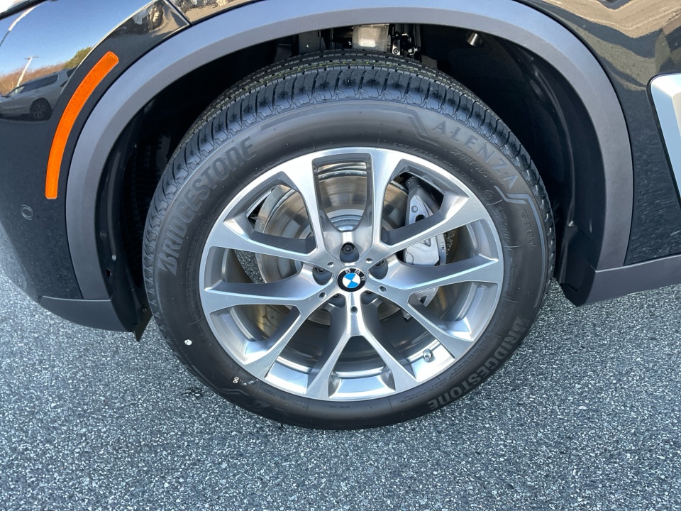 5UX23EU01T9317484 2026 BMW X5 xDrive40i