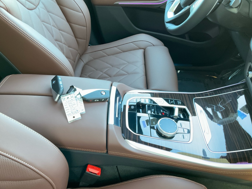 5UX23EU01T9317484 2026 BMW X5 xDrive40i