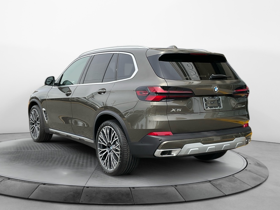 5UX23EU01T9450908 2026 BMW X5 xDrive40i