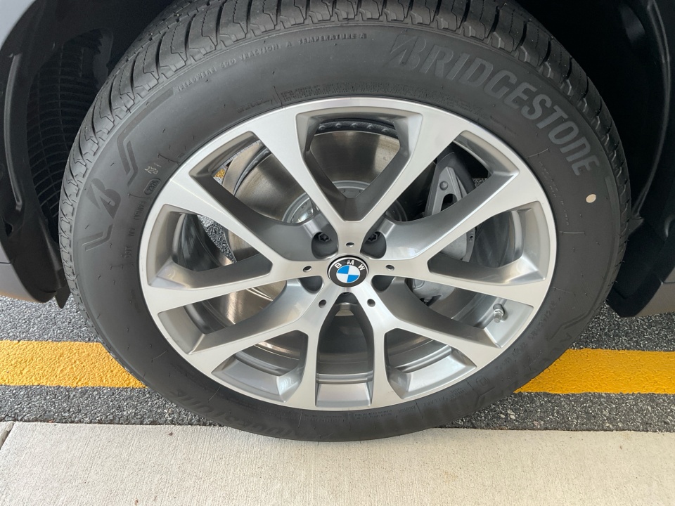 5UX23EU01T9531830 2026 BMW X5 xDrive40i