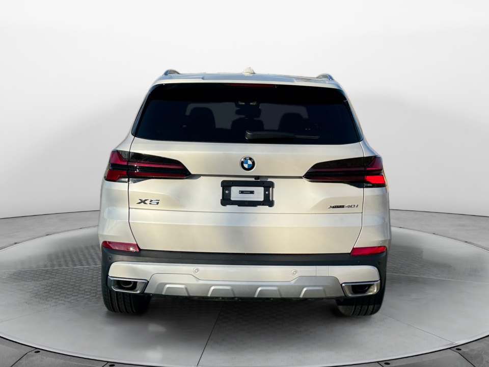 5UX23EU02T9318787 2026 BMW X5 xDrive40i