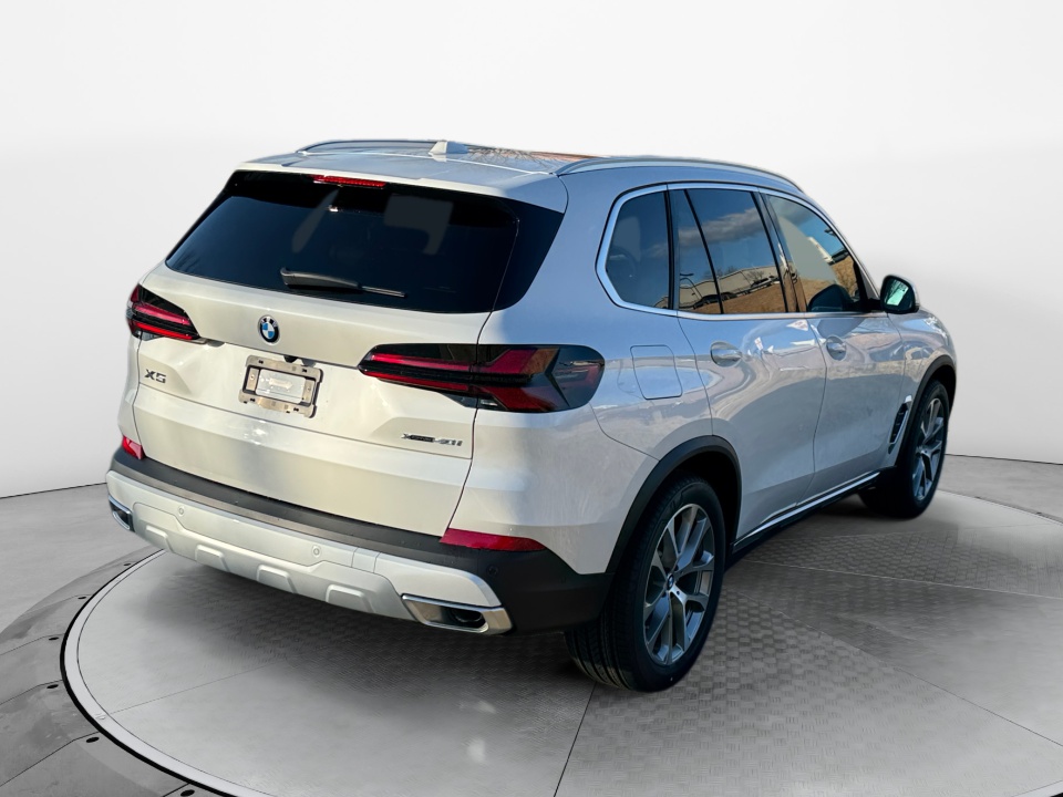 5UX23EU02T9318787 2026 BMW X5 xDrive40i