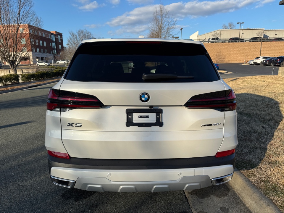 5UX23EU02T9318787 2026 BMW X5 xDrive40i