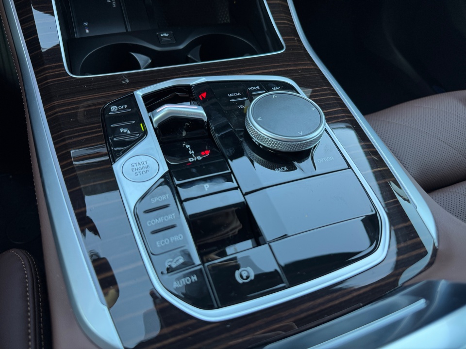 5UX23EU02T9318787 2026 BMW X5 xDrive40i