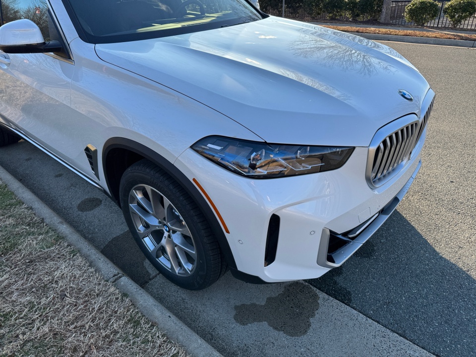 5UX23EU02T9318787 2026 BMW X5 xDrive40i