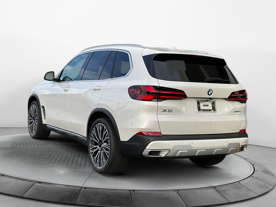 5UX23EU02T9320135 2026 BMW X5 xDrive40i