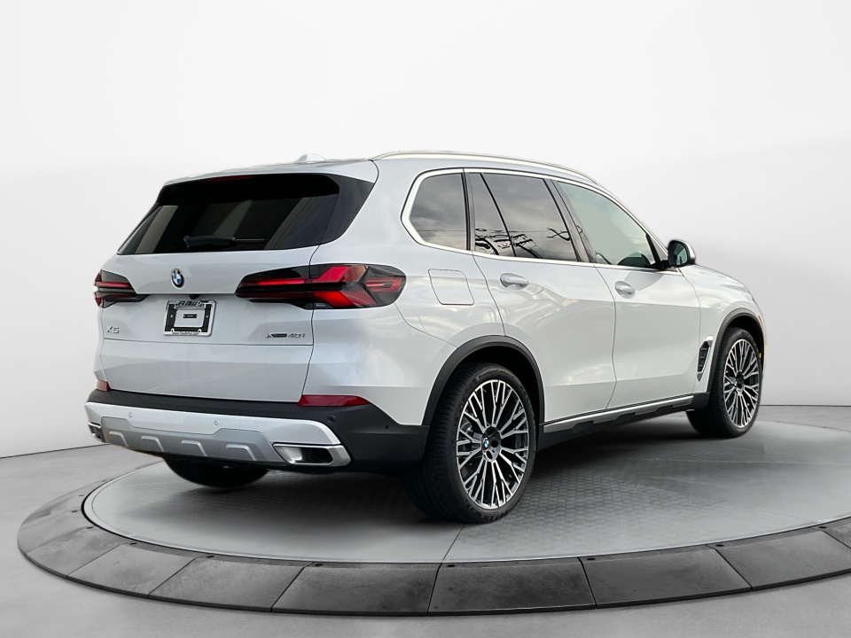 5UX23EU02T9320135 2026 BMW X5 xDrive40i