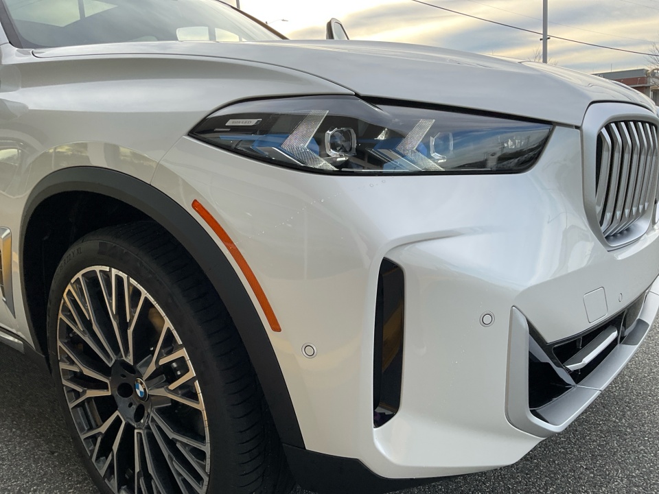 5UX23EU02T9320135 2026 BMW X5 xDrive40i