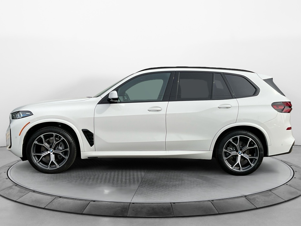 5UX23EU02T9337095 2026 BMW X5 xDrive40i