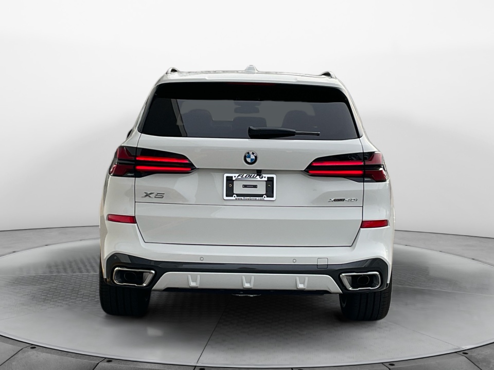 5UX23EU02T9337095 2026 BMW X5 xDrive40i