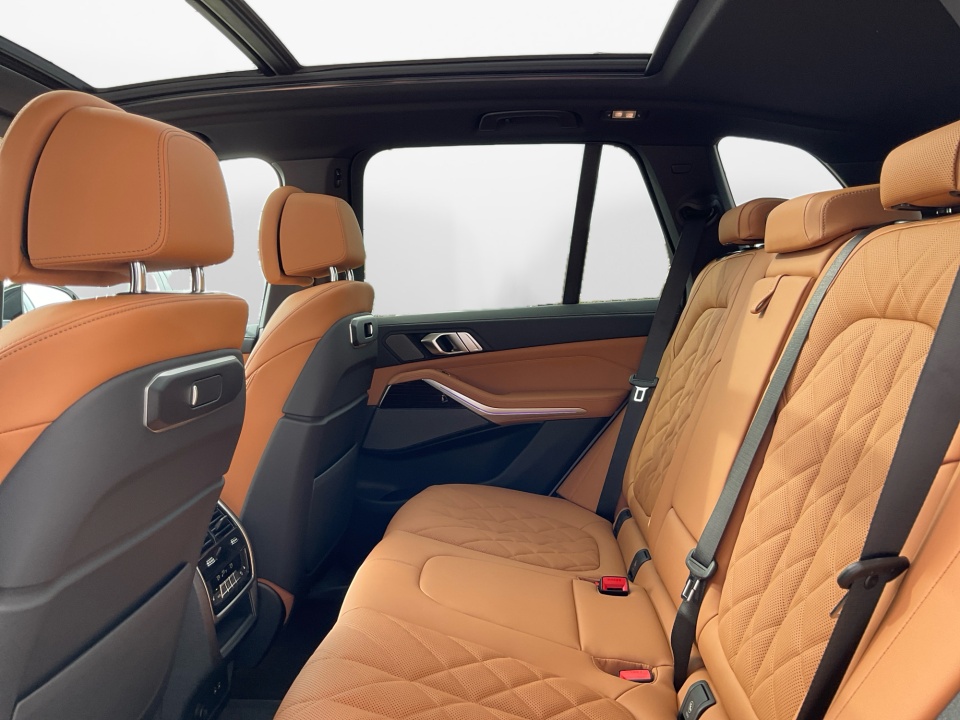 5UX23EU02T9337095 2026 BMW X5 xDrive40i