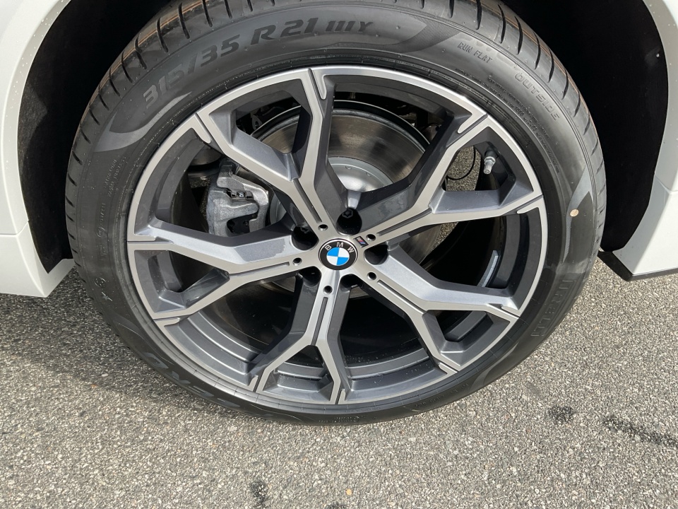 5UX23EU02T9337095 2026 BMW X5 xDrive40i