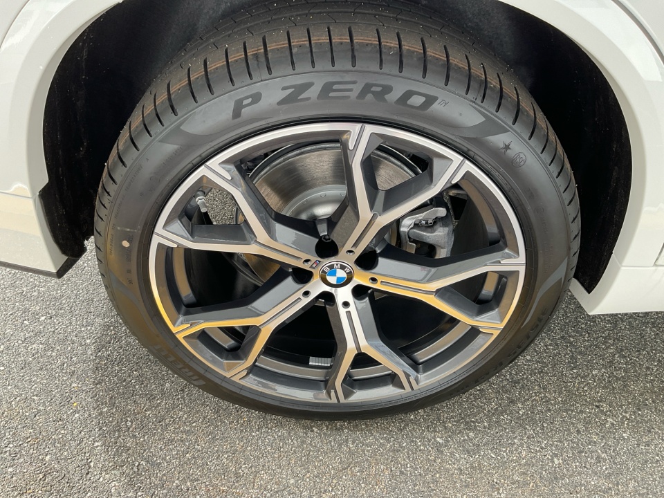 5UX23EU02T9337095 2026 BMW X5 xDrive40i