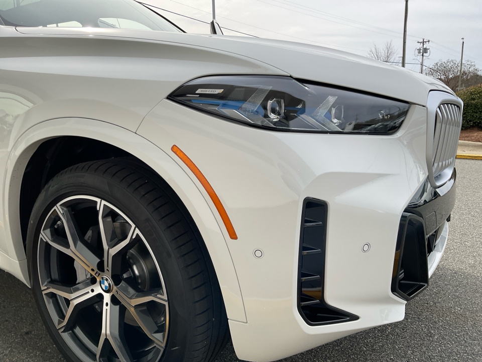 5UX23EU02T9337095 2026 BMW X5 xDrive40i