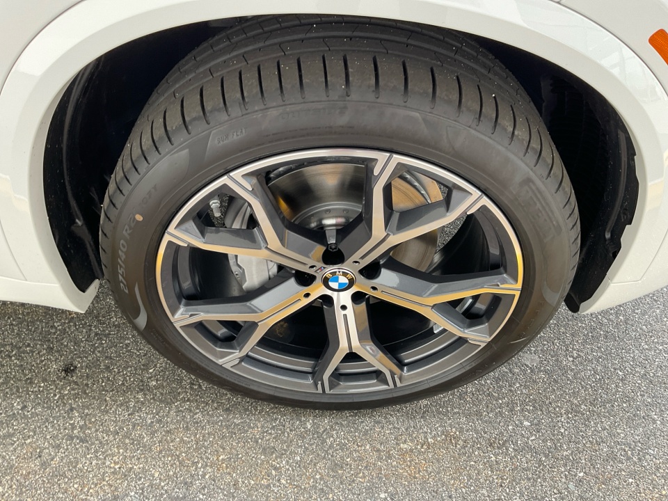 5UX23EU02T9337095 2026 BMW X5 xDrive40i