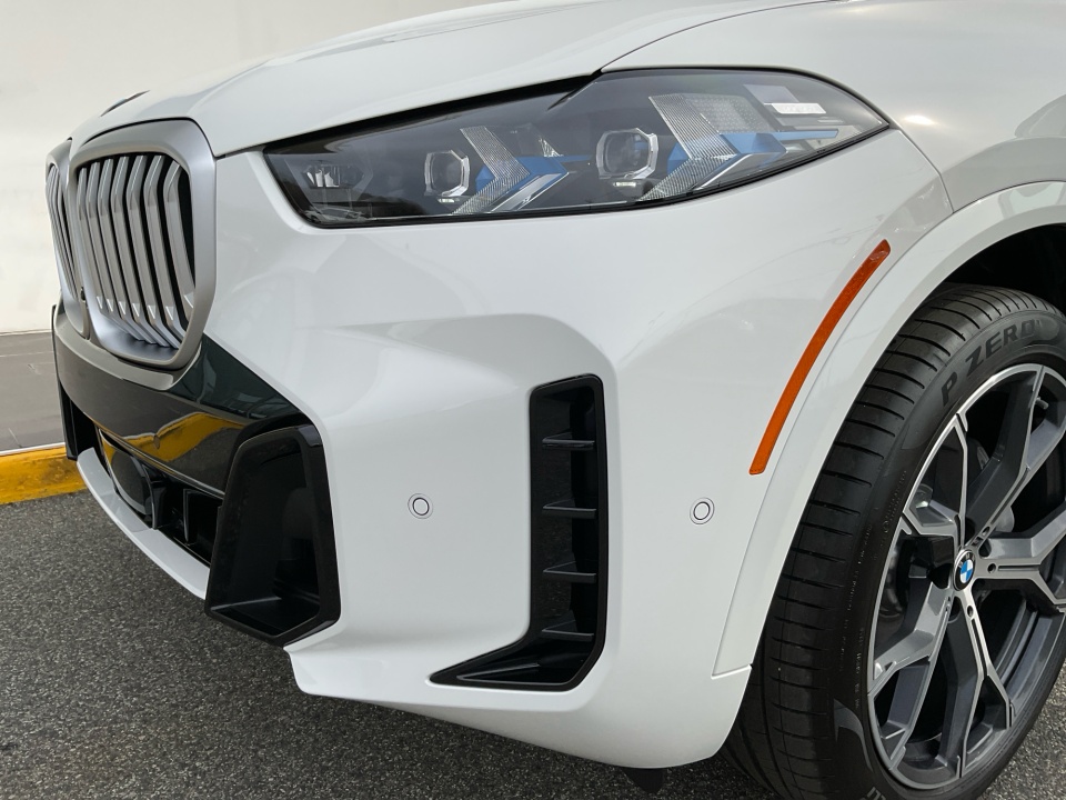 5UX23EU02T9337095 2026 BMW X5 xDrive40i