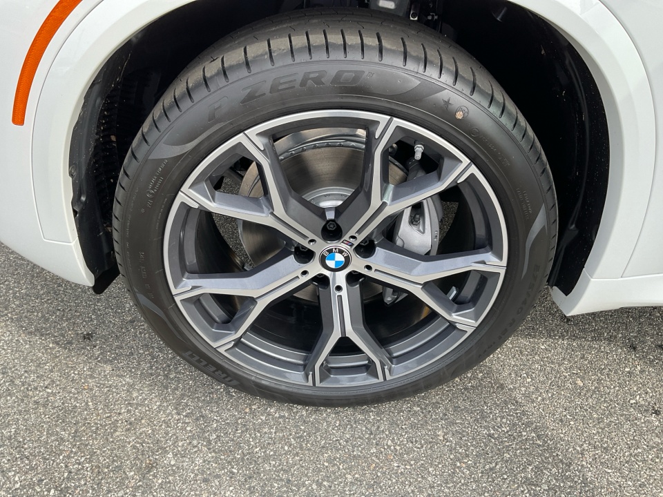 5UX23EU02T9337095 2026 BMW X5 xDrive40i