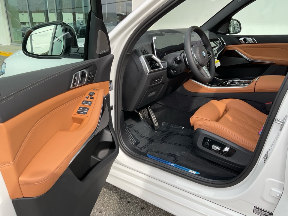 5UX23EU02T9337095 2026 BMW X5 xDrive40i