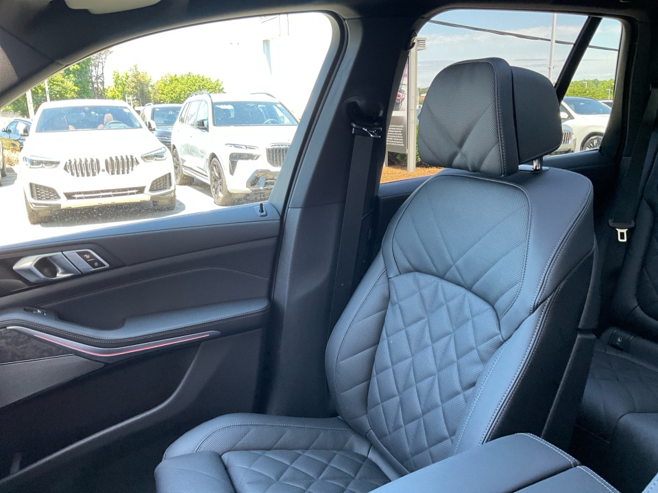 5UX23EU02T9451064 2026 BMW X5 xDrive40i