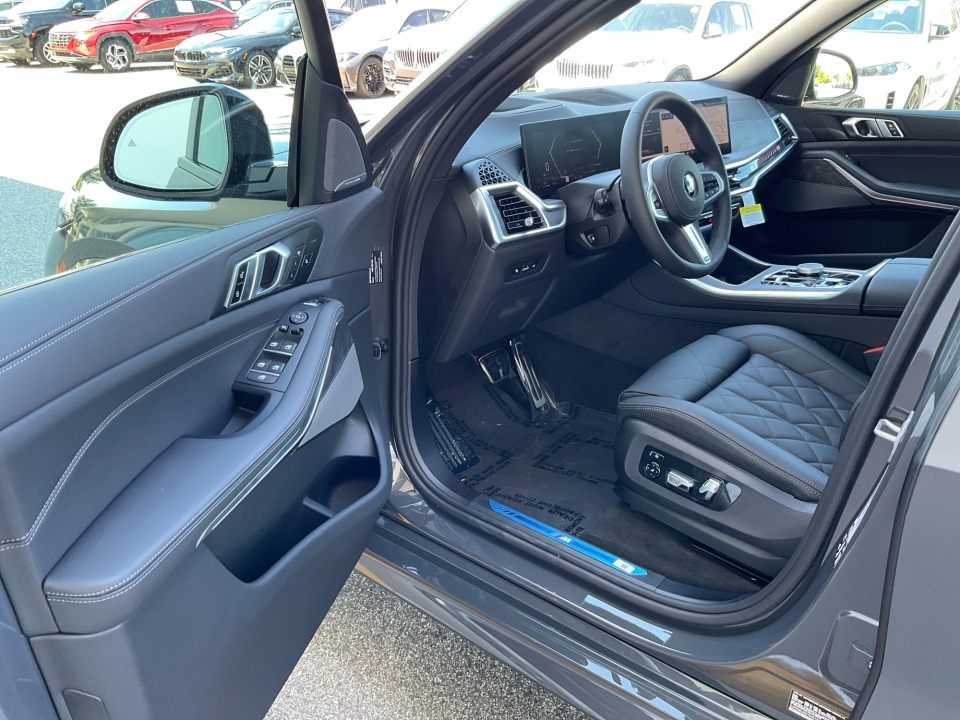 5UX23EU02T9451064 2026 BMW X5 xDrive40i