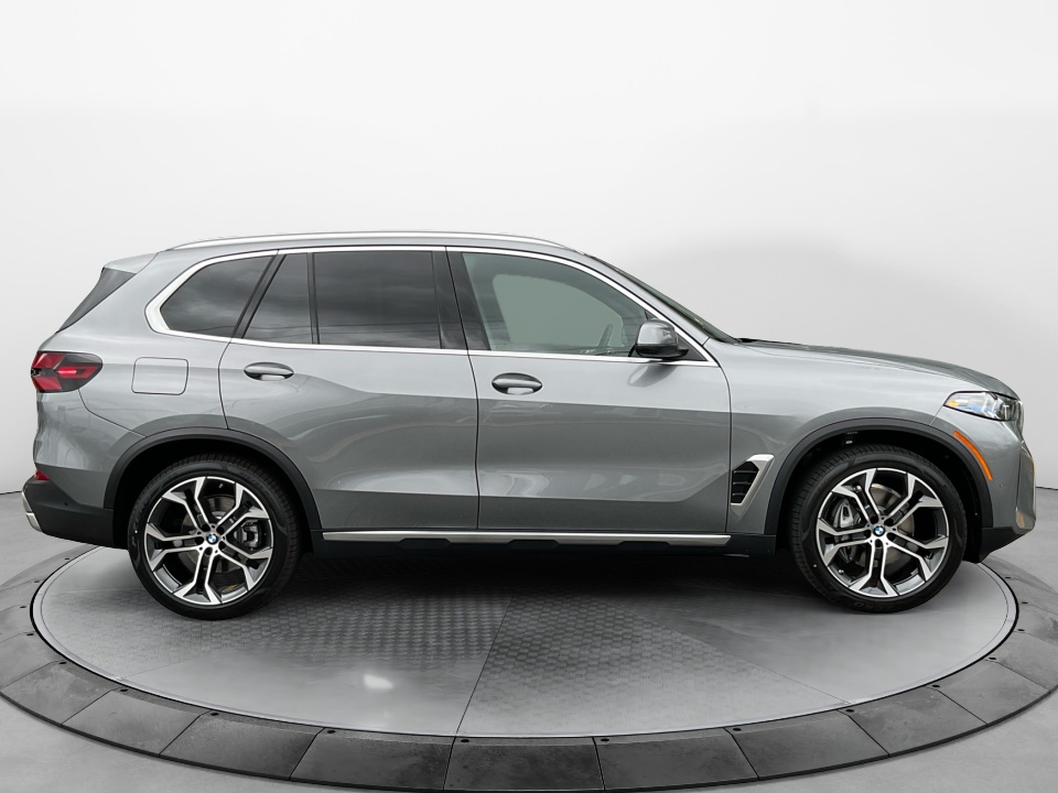 5UX23EU03T9397855 2026 BMW X5 xDrive40i