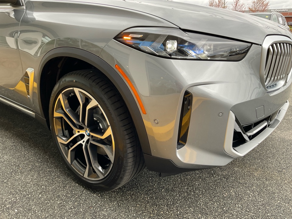 5UX23EU03T9397855 2026 BMW X5 xDrive40i