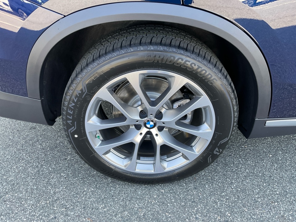 5UX23EU03T9417683 2026 BMW X5 xDrive40i