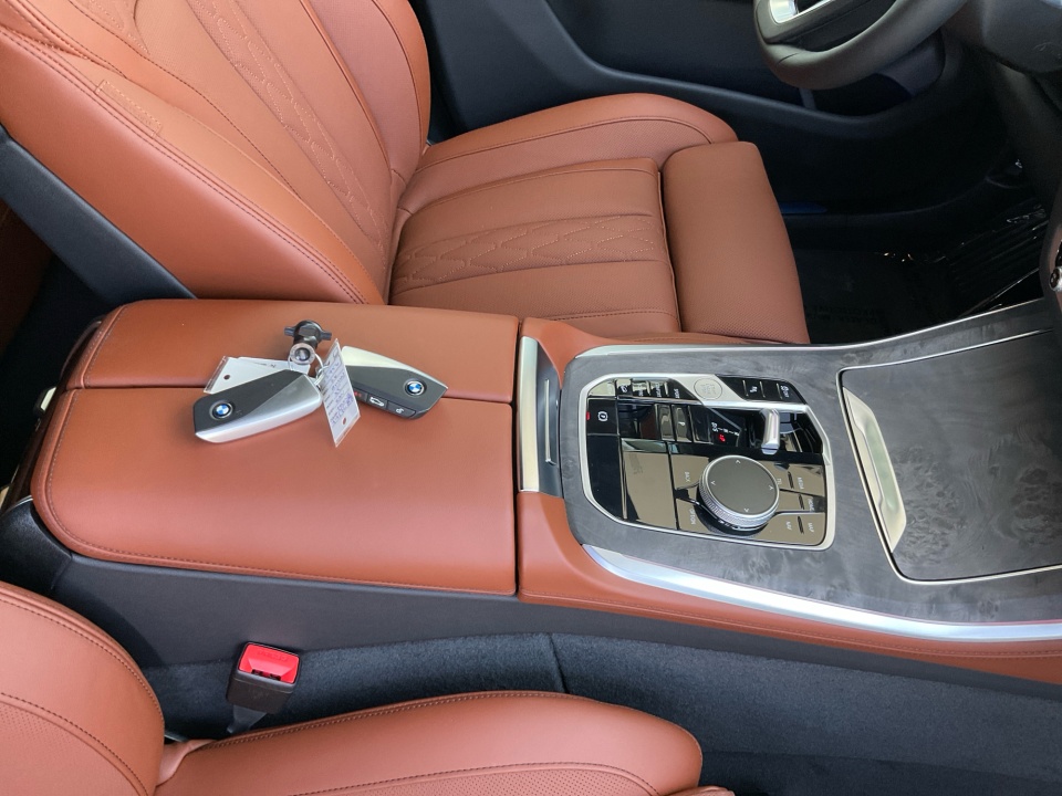 5UX23EU03T9417683 2026 BMW X5 xDrive40i