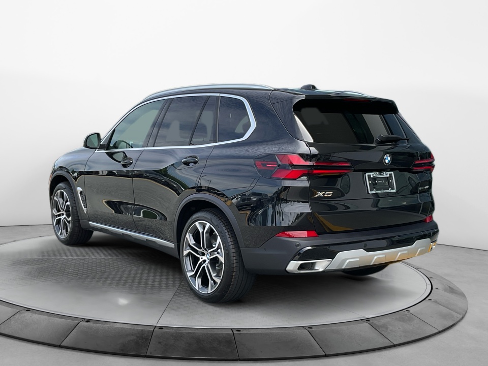 5UX23EU03T9509876 2026 BMW X5 xDrive40i