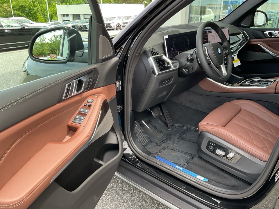 5UX23EU03T9509876 2026 BMW X5 xDrive40i
