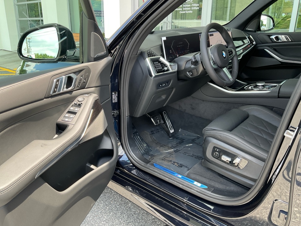 5UX23EU03T9516178 2026 BMW X5 xDrive40i