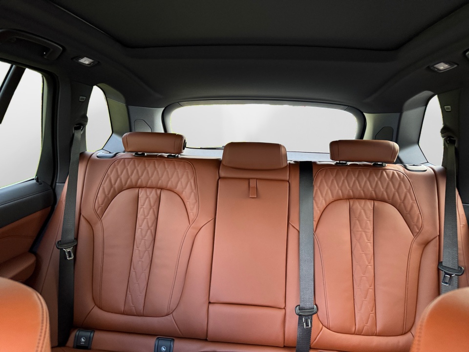 5UX23EU04T9226595 2026 BMW X5 xDrive40i