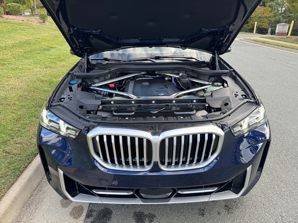 5UX23EU04T9226595 2026 BMW X5 xDrive40i